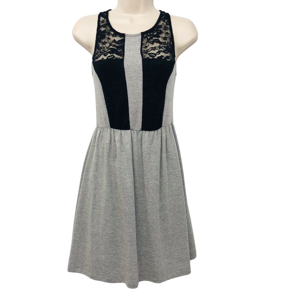 Paper Crane Gray Houndstooth Sleeveless Dress Fit & Flare Stretch Lace Back